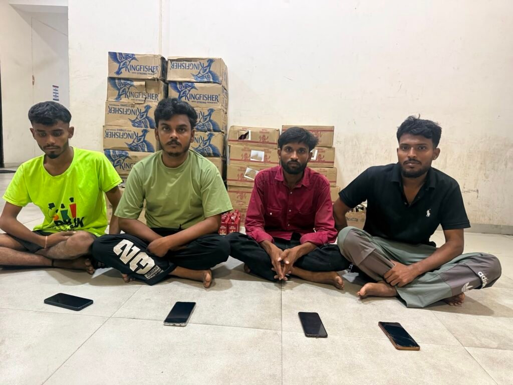 અરવલ્લીમાં એલસીબીનો સપાટો: 13.02 લાખના મુદ્દામાલ સાથે ચાર બુટલેગર ઝડપાયા, દારૂ ભરેલી કાર મૂકી બે ફરાર