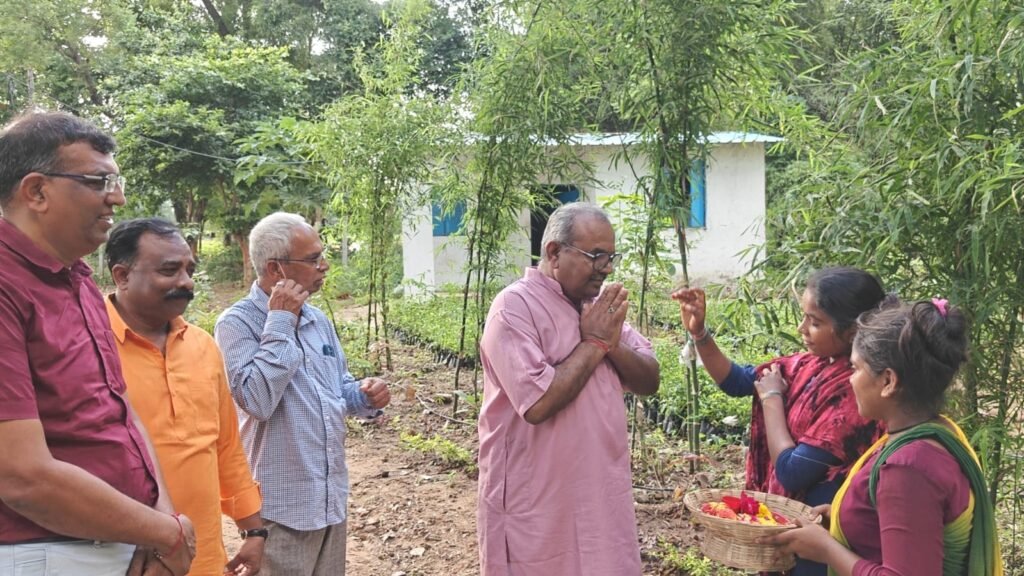 ઘુમંતુ કાર્યના પ્રાંત અને જિલ્લા કાર્યકર્તાઓએ શ્રી નારાયણ ધામની વિવિધ સેવાપ્રવૃત્તિઓનું પ્રત્યક્ષ અવલોકન કર્યું