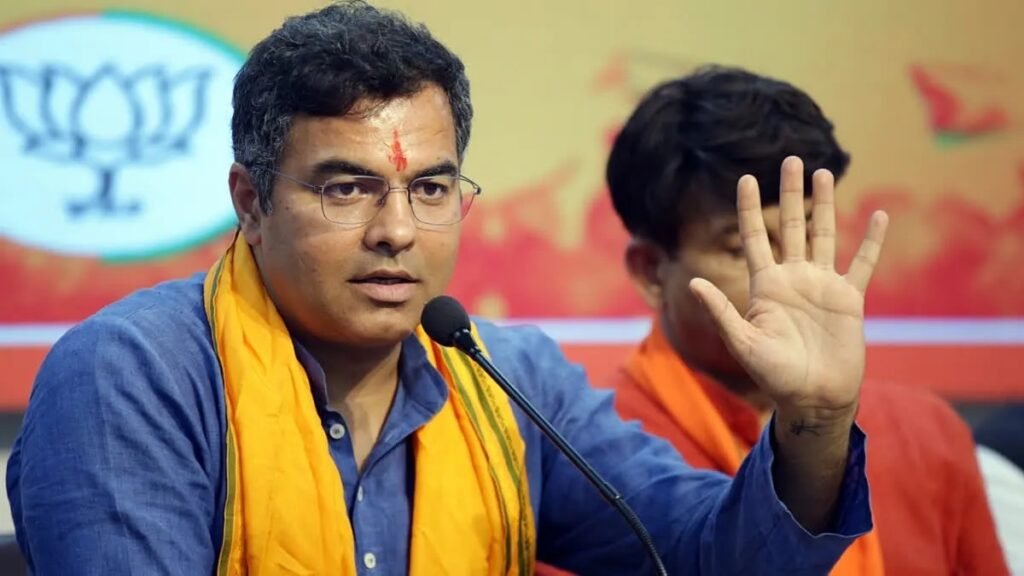રસ્તાના કામ અંગે સવાલ કરવો પડ્યો ભારે? મંત્રી પ્રવેશ વર્માએ યુવકને થપ્પડ માર્યાનો વીડિયો વાયરલ